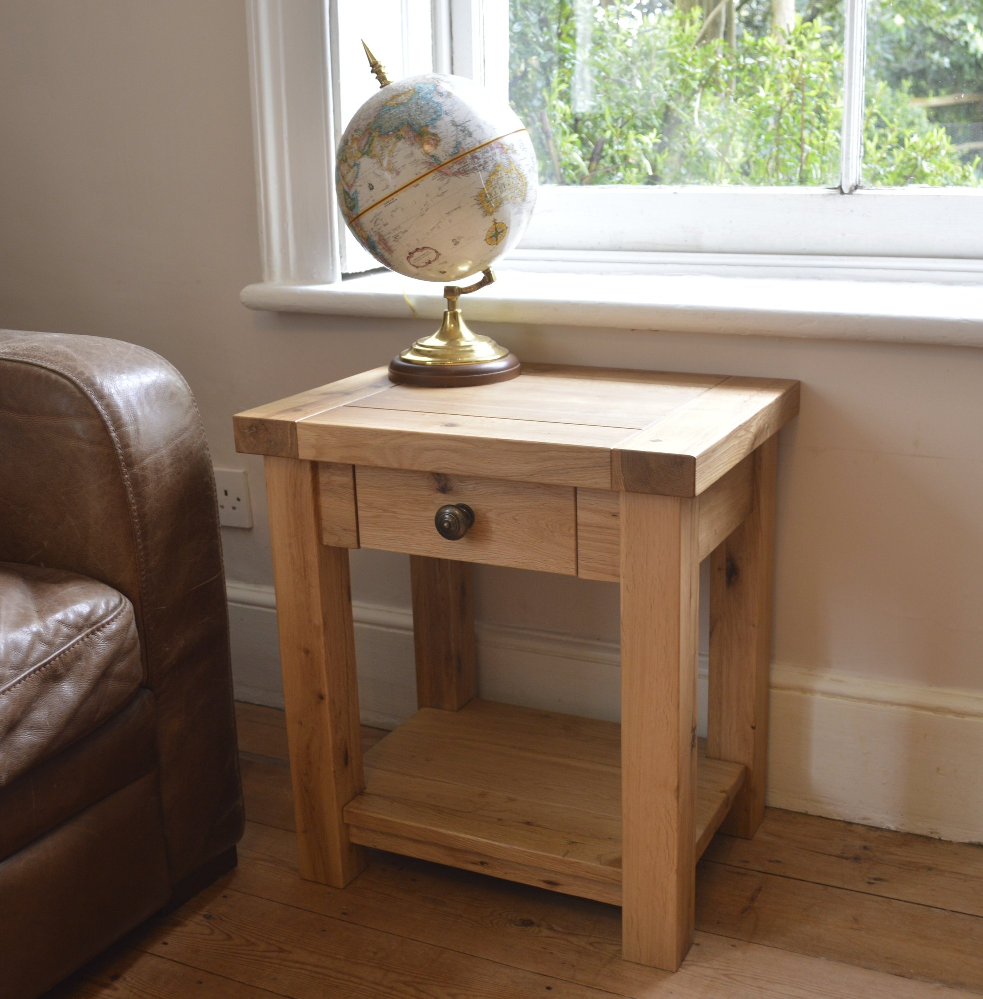 FRS012 Lamp Table (1)